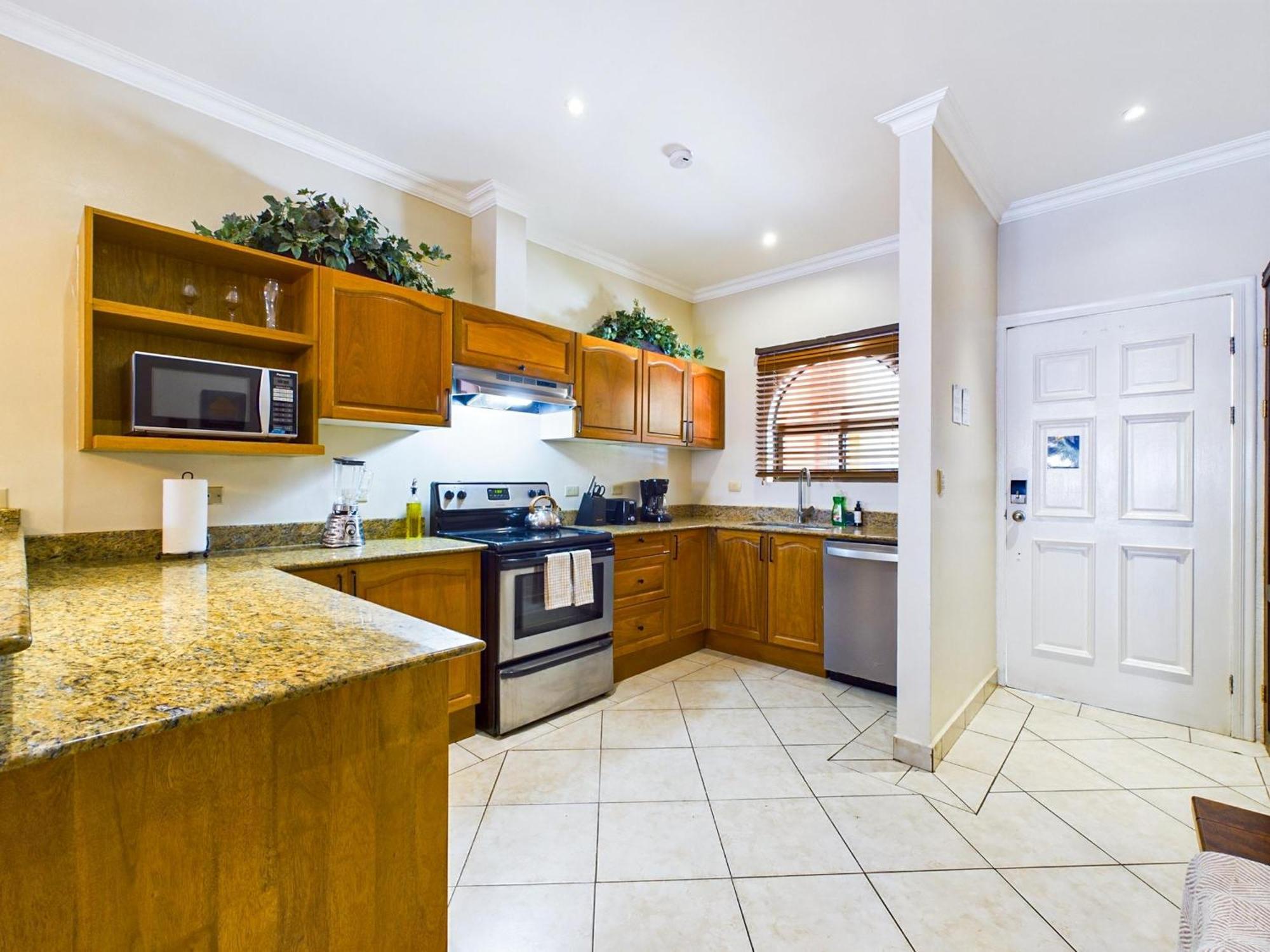 Sunrise 1- 3 Bedroom Poolside Condo تاماريندو المظهر الخارجي الصورة