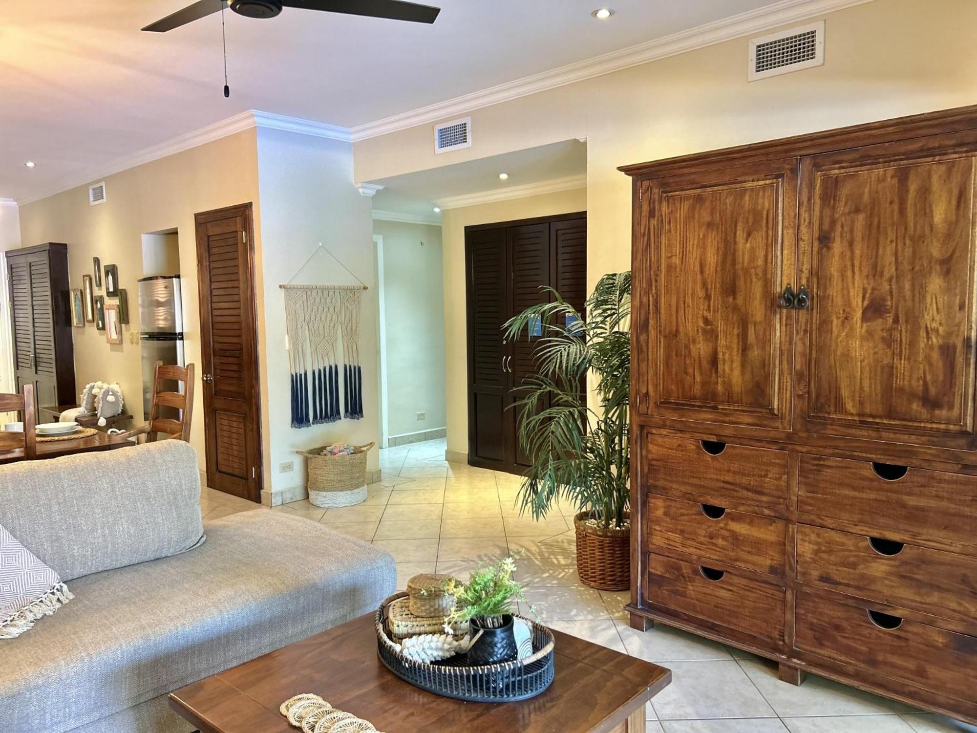 Sunrise 1- 3 Bedroom Poolside Condo تاماريندو المظهر الخارجي الصورة