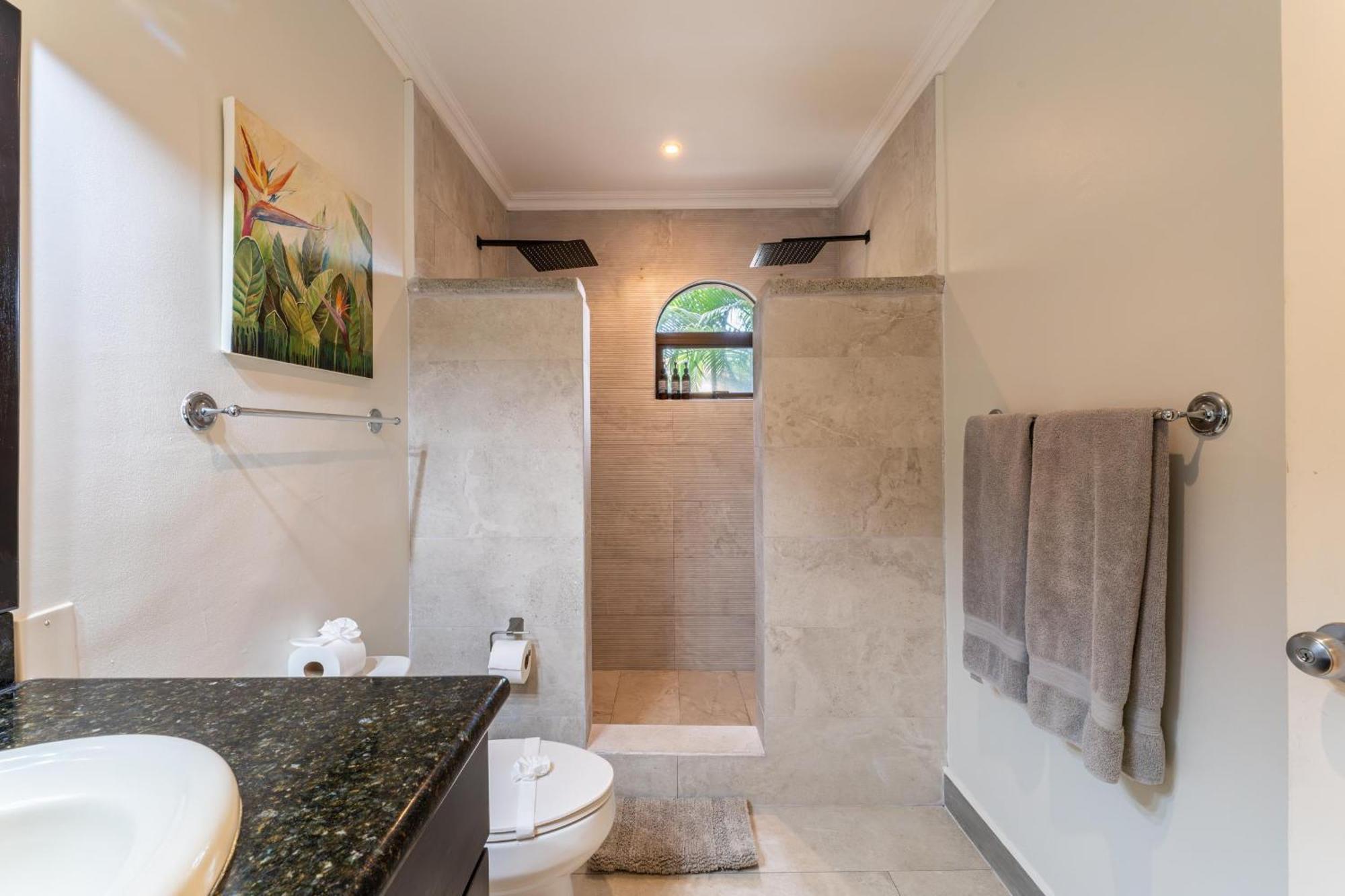 Sunrise 1- 3 Bedroom Poolside Condo تاماريندو المظهر الخارجي الصورة